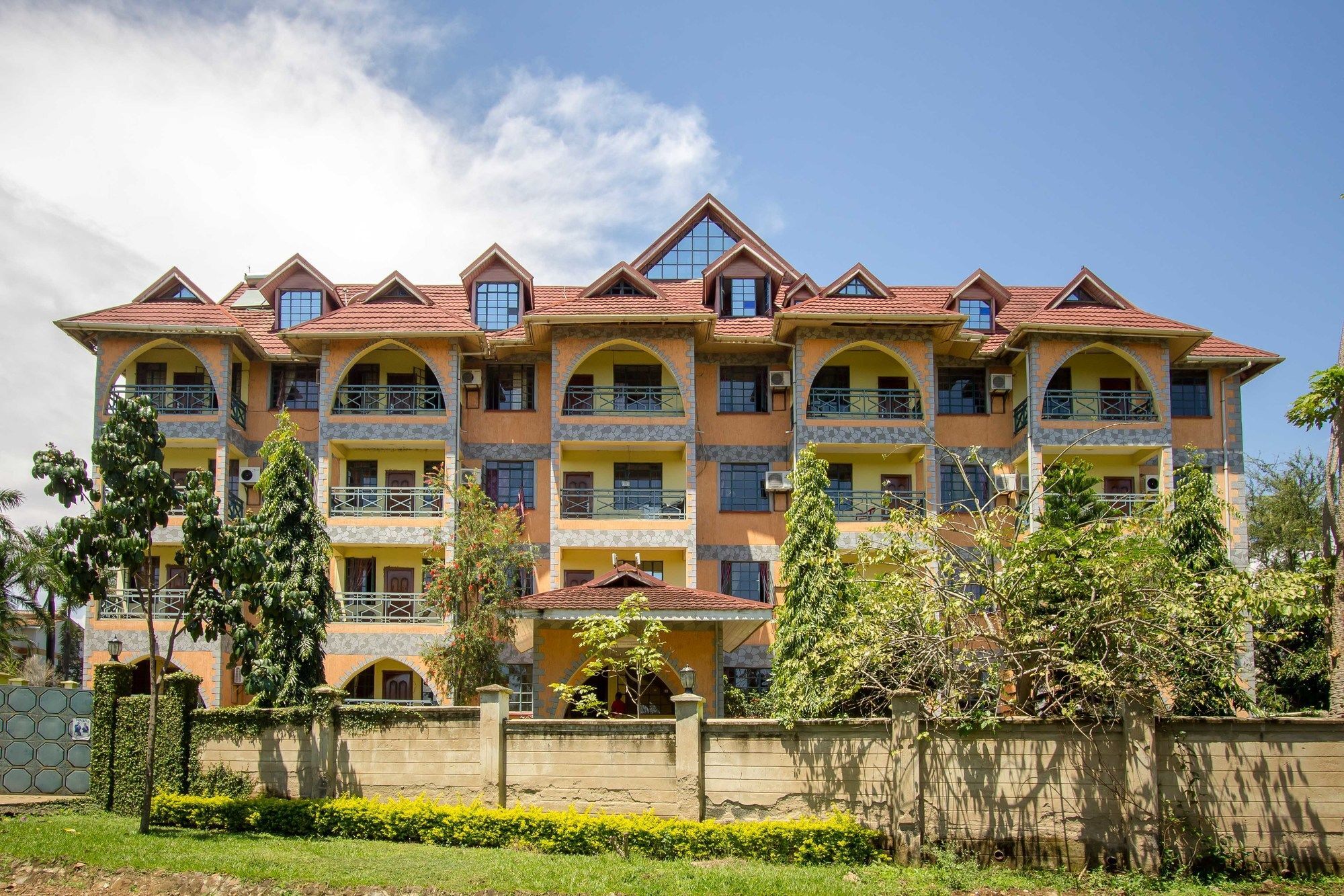 Parkview Safari Hotel And Apartments Kisumu Exterior photo
