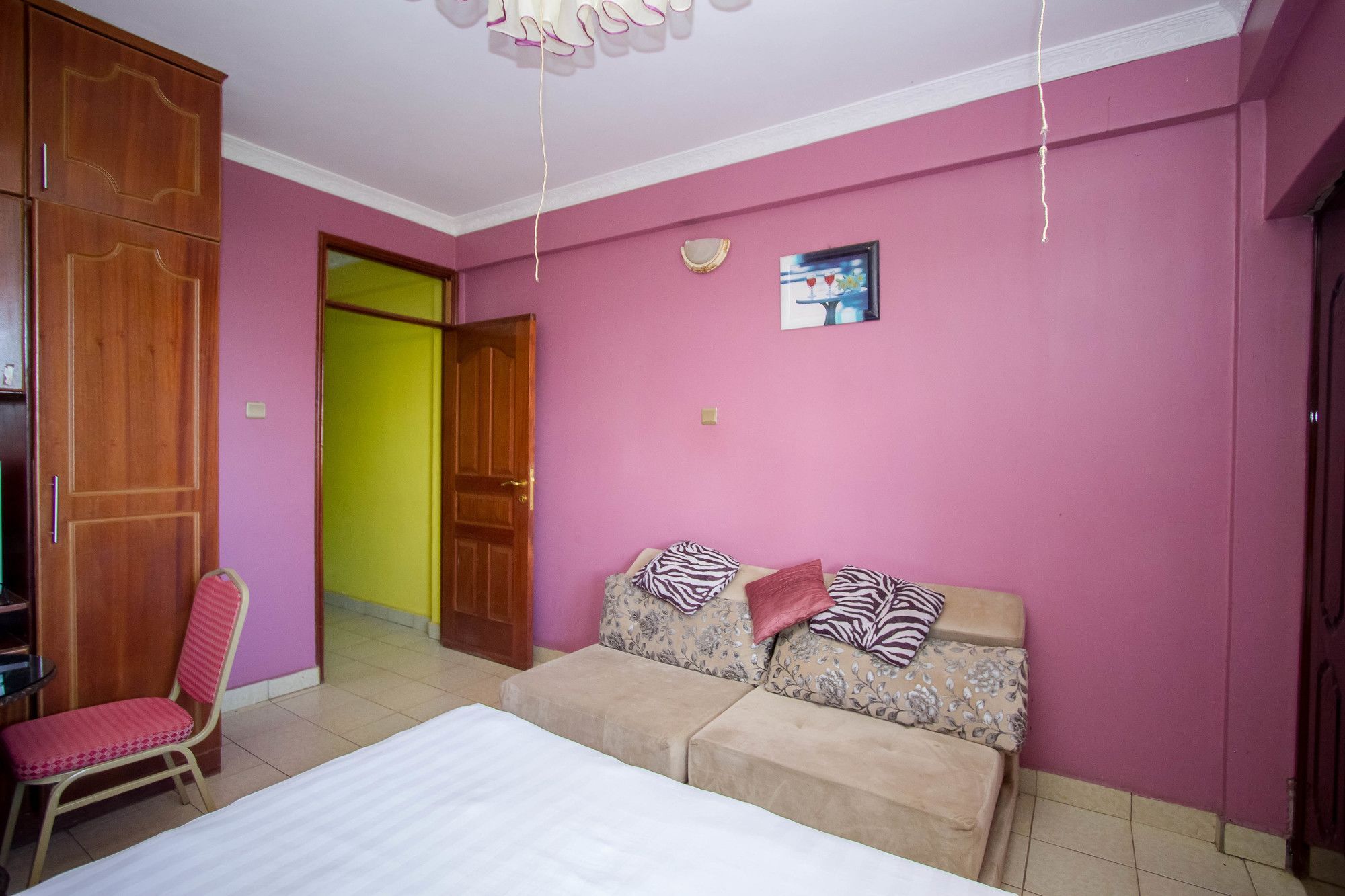 Parkview Safari Hotel And Apartments Kisumu Exterior photo